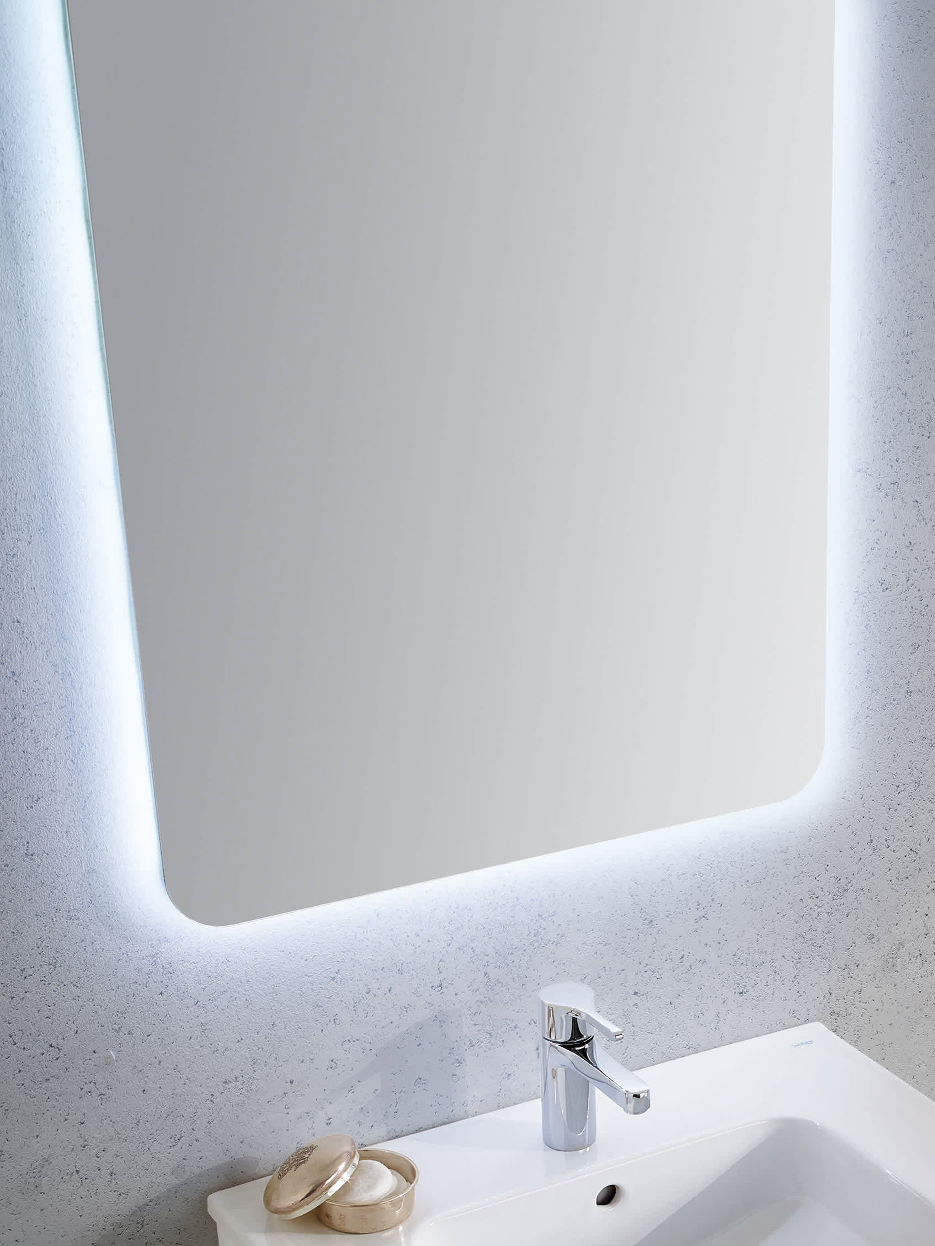 Espelhos com iluminação e anti embaciamento MAYARA S70054012699900 Sanitana